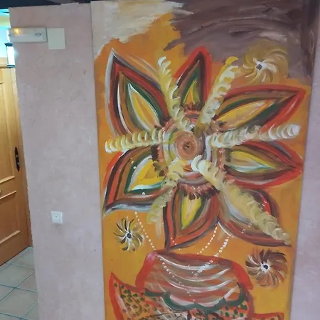 Hotel Quinones