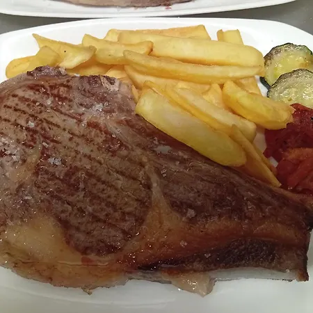 Quinones Hotel Fuentes Calientes