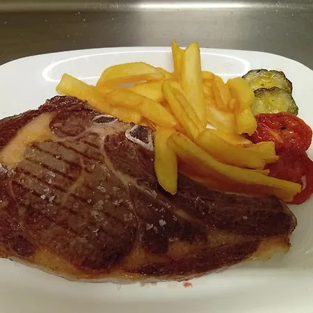 Hotel Quinones Fuentes Calientes