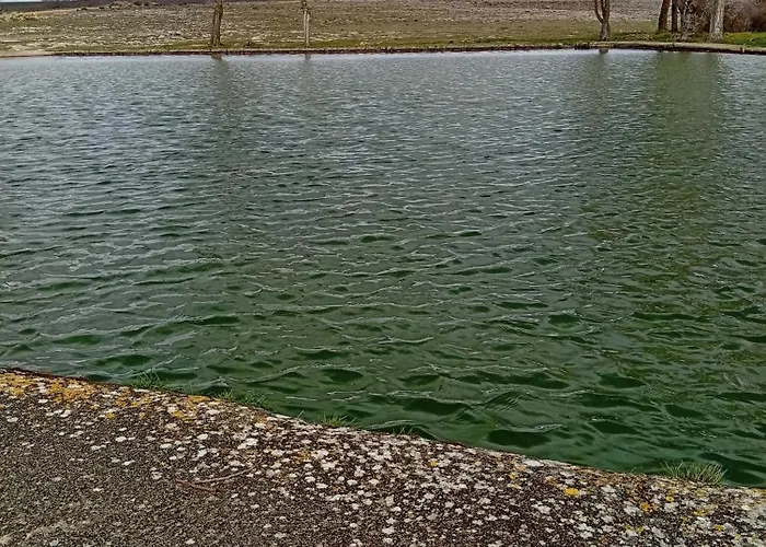 Quinones فندق Fuentes Calientes